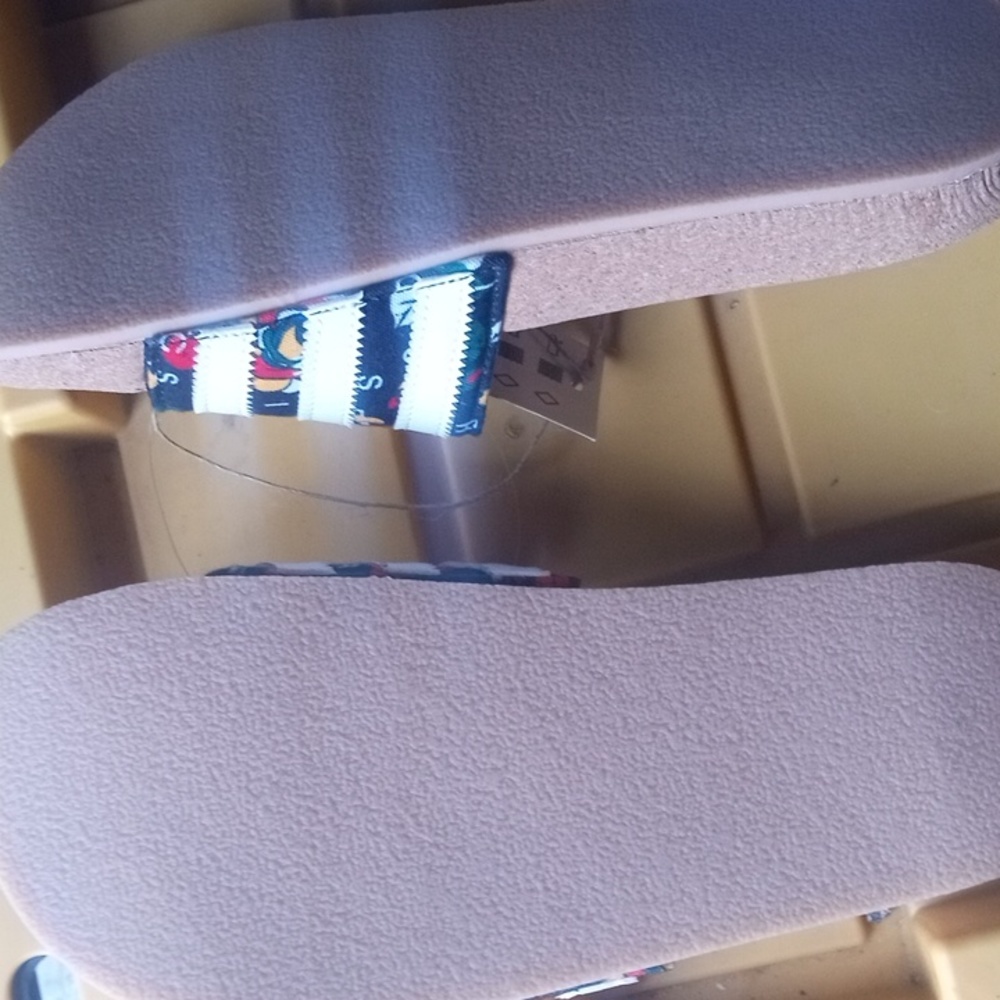 NWT Adidas Slides - Picture 4 of 4